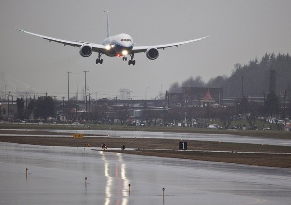 Долгожданный полет нового реактивного самолета, Боинга-787, состоялся во вторник. Фото: Stephen Brashear/Getty Images