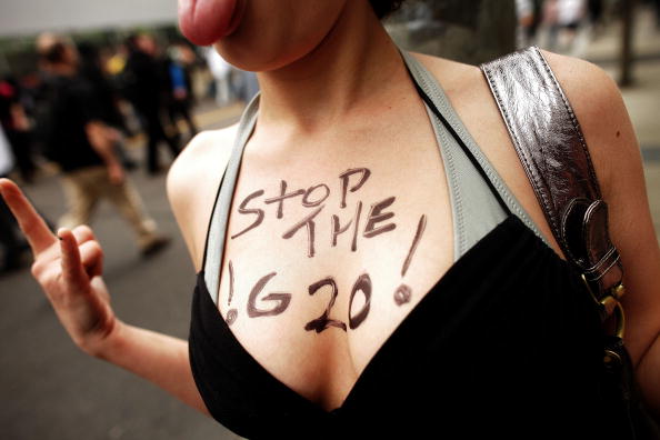 Саммит G20 был встречен беспорядками антиглобалистов в Торонто. Фото: Simon Hayter/Getty Images