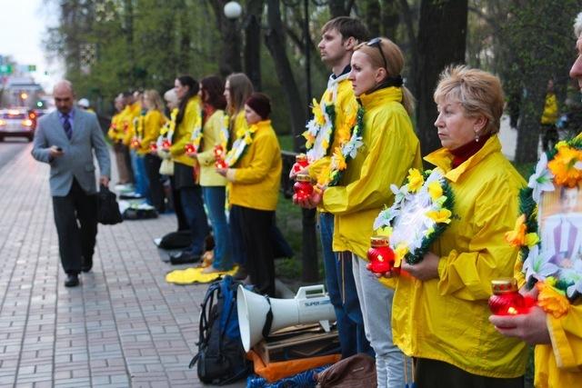 Мероприятия последователей Фалуньгун по случаю годовщины «апелляции 25 апреля». Киев, Украина. 2013 год. Фото: The Epoch Times