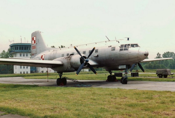 Фотогалерея военных самолетов 1985-1995 годов. Фото: Roel van Gestel