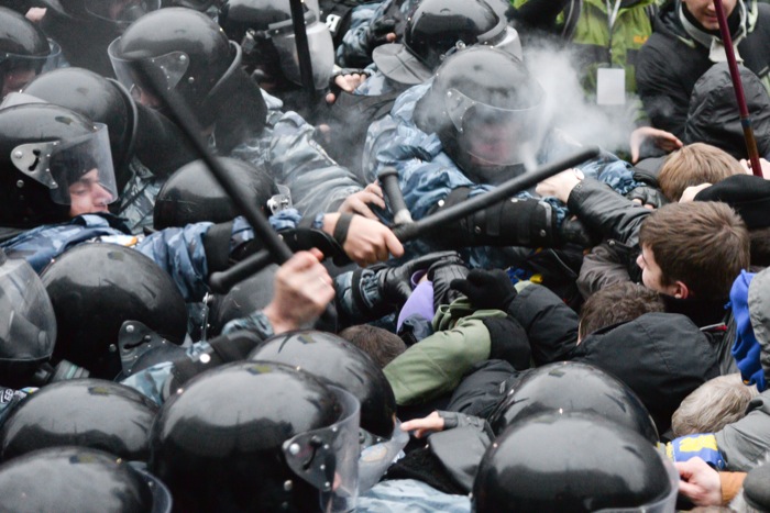 Массовые протесты на Украине из-за решения правительства заморозить переговоры о вступлении в Евросоюз. Фото: Фёдор Треногов