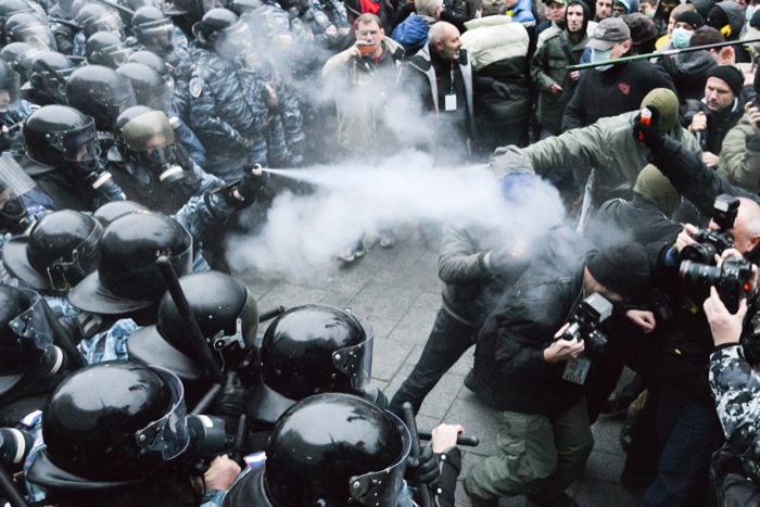 Массовые протесты на Украине из-за решения правительства заморозить переговоры о вступлении в Евросоюз. Фото: Фёдор Треногов