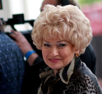Людмила Нарусова. Фото с сайта Guzei.com