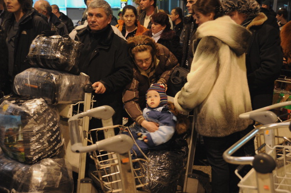Теракт в Домодедово. Семьям погибших выплатят по 2 миллиона рублей. МЧС опубликовало список. Фото: Epsilon/Getty Images