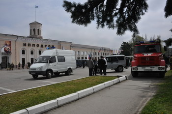 Взрыв на ипподроме в столице  Кабардино-Балкарии – Нальчике: один из 15-ти раненых скончался в больнице. Фото с сайта 07.mchs.gov.ru