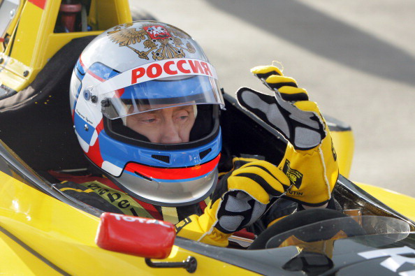 Путин опробовал болид формулы-1. Фото: ALEXEY DRUZHININ/AFP/Getty Images