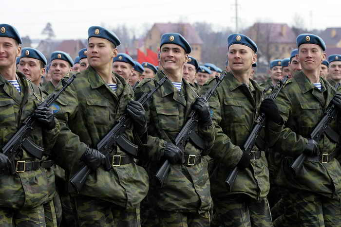 Очередная репетиция парада Победы пройдёт в Алабино. Фото: Dmitry Korotayev/Epsilon/Getty Images