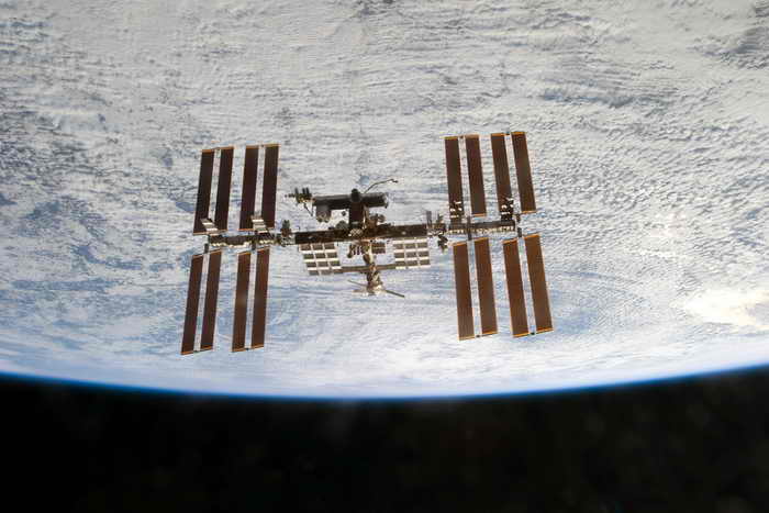                               Американские астронавты с МКС вышли в космос из-за утечки аммиака. Фото: NASA via Getty Images