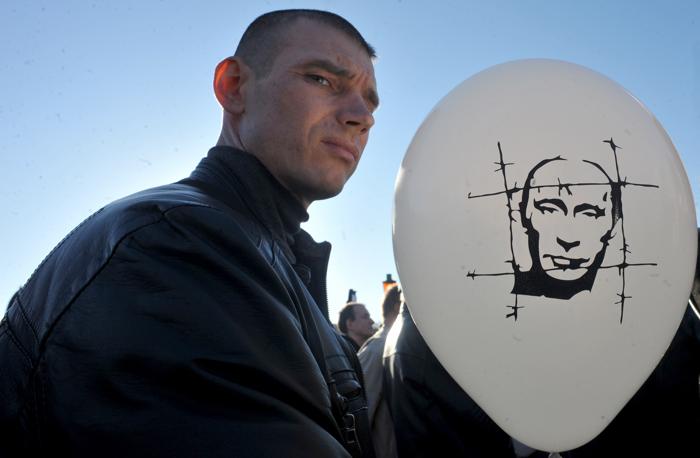 Митинг оппозиции прошёл на Болотной площади в Москве. Фото: OLGA MALTSEVA/AFP/Getty Images