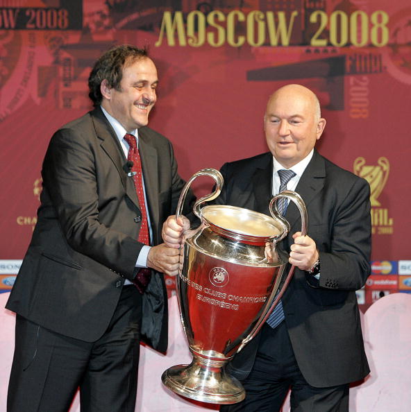 3 апреля 2008 год. Юрий Лужков: биография в фотографиях. Фото: YURI KADOBNOV/AFP/Getty Images