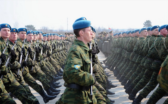 В январе 5 тысяч десантников сделают свой первый прыжок. Фото: Михаил Михин/commons.wikimedia.org