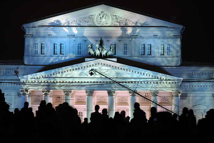 В Большом театре будут созданы стоячие места. Фото: YURI KADOBNOV/AFP/Getty Images