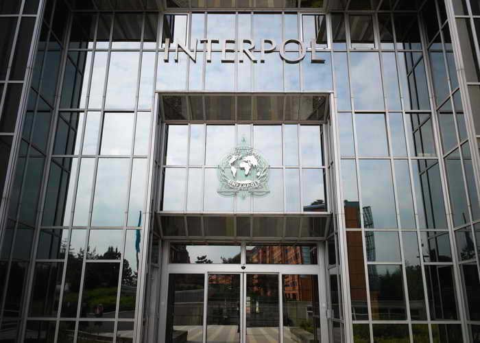  Правительство РФ направило генеральному секретарю Интерпола Рональду Ноублу официальное приглашение посетить Москву. Фото: JEAN-PHILIPPE KSIAZEK/AFP/Getty Images
