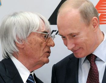 Формула-1 стартует в России. Берни Экклстоун подписал контракт с российскими властями о проведении уже в 2014 году Гран-при Формулы-1 в России. Фото: ALEXANDER NEMENOV/AFP/Getty Images