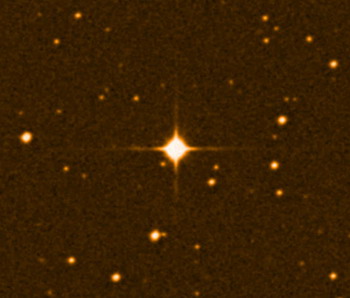 Звезда Gliese 581 удалена всего на 20,5 световых лет от нас (фото Digital Sky Survey).