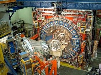Большой адронный коллайдер (LHC) в ЦЕРН в Женеве. Фото с www-cdf.fnal.gov