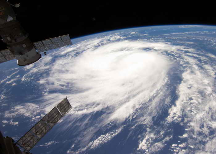 Спутник системы ОКО упадёт на землю 18 декабря. Фото: NASA via Getty Images