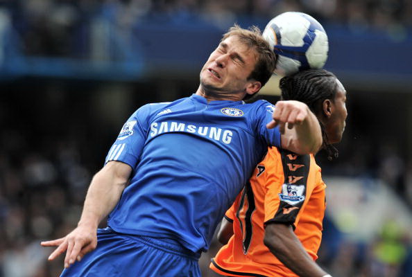 Лондонский «Челси» - «Уиган». Фото: Clive MASON, Darren WALSH, Chelsea FC, Shaun BOTTERILL, Adrian DENNIS/Getty Images
