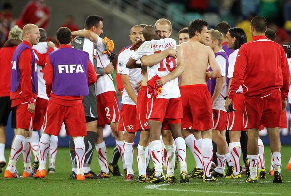 Кубок мира 2010. Швейцария – Испания 1:0. Фото: Karim JAAFAR, Jasper JUINEN/Getty Images