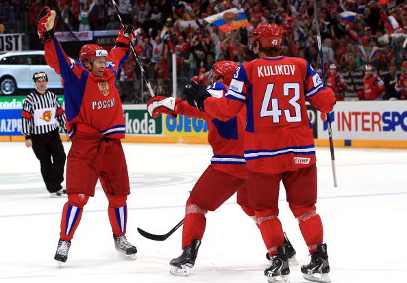 ЧМ-2010: Россия разгромила Канаду. Фото: Martin ROSE, Alexander NEMENOV/Bongarts/Getty Images