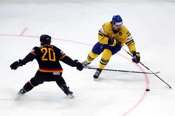 Швеция – Германия. Фото: Lars BARON, Martin ROSE, Joe KLAMAR, Juergen SCHWARZ, Alexander NEMENOV/Bongarts/Getty Images