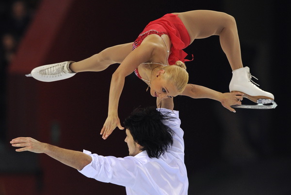 Мария Мухортова и Максим Траньков. Фото: Yuri KADOBNOV/AFP/Getty Images