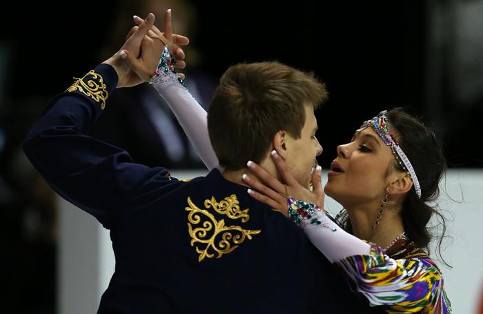 Елена Ильиных и Никита Кацалапов в короткой программе на ЧМ по фигурному в канадском Лондоне, 14 марта 2013 года. Фото: Dave Sandford/Getty Images