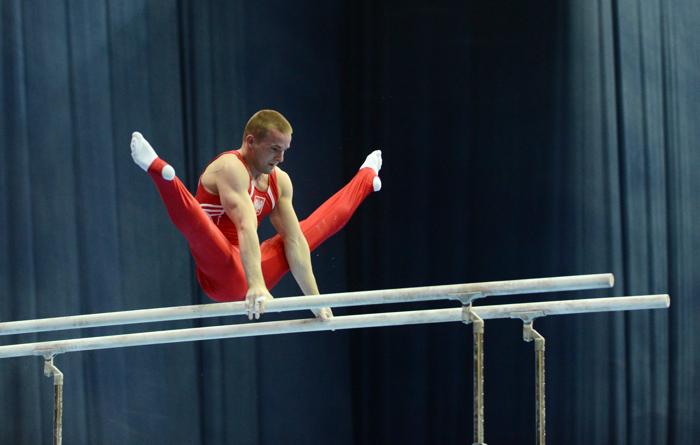 В Москве стартовал Чемпионат Европы с квалификации у мужчин 17 апреля 2013 года. Фото: NATALIA KOLESNIKOVA/AFP/Getty Images