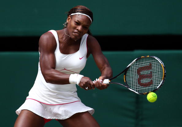 Вера Звонарева уступила Серене Уильямс в финале Уимблдона. Фото: Julian Finney/Getty Images