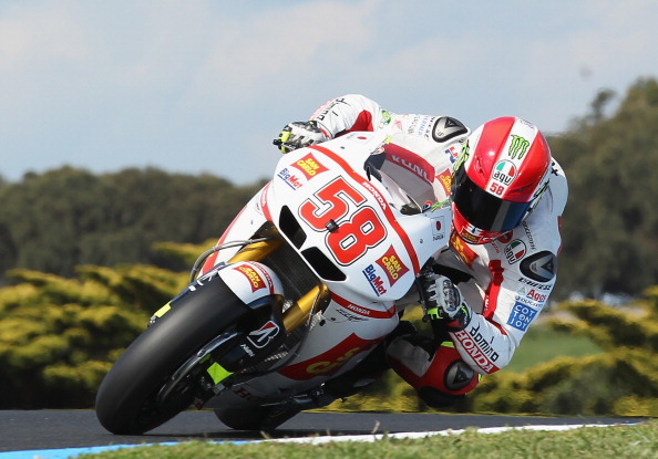 На MotoGP Австралии на треке Филлип-Айленд (Phillip Island) лидируют Кейси Стоунер (Casey Stoner), Хорхе Лоренсо (Jorge Lorenzo) и Марко Симонцелли (Marco Simoncelli). Фото: Mirco Lazzari gp/Getty Images