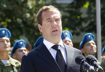 Медведев ввел санкции против Ливии в соответствии с резолюцией Совета Безопасности ООН. Фото: VLADIMIR RODIONOV/AFP/Getty Images