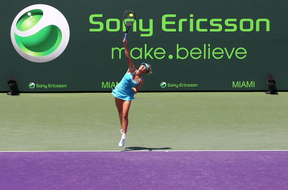 Мария Шарапова вышла в финал теннисного турнира Sony Ericsson Open. Фото: Mike Ehrmann /Clive Brunskill/Getty Images