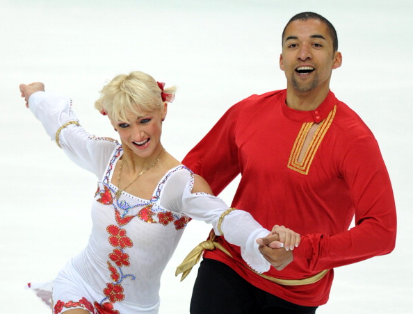 ЧМ-2011 по фигурному катанию. В короткой программе Татьяна Волосожар и Максим Траньков заняли третье место. Фото:  ALEXANDER NEMENOV/YURI KADOBNOV/AFP/Getty Images