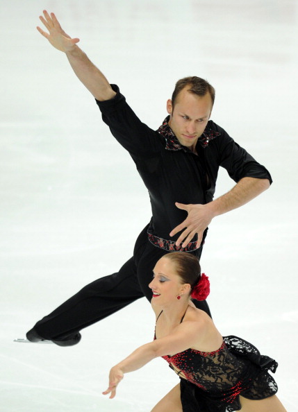 ЧМ-2011 по фигурному катанию. Короткая программа спортивных пар