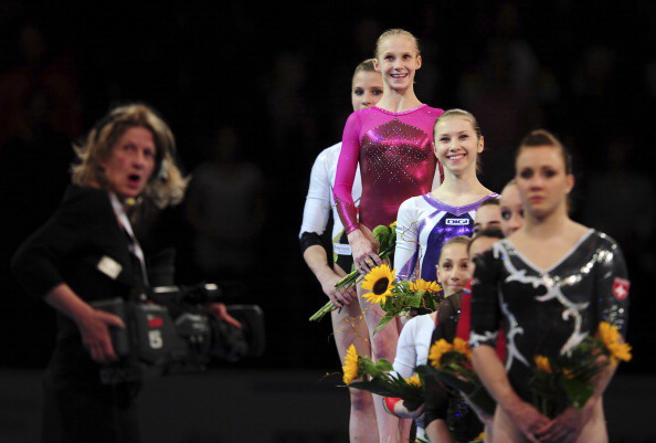 Анна Дементьева завоевала золотую медаль чемпионата Европы по спортивной гимнастике. Фоторепортаж. Фото: JOERN POLLEX, JOHN MACDOUGALL/Bongarts/Getty Images