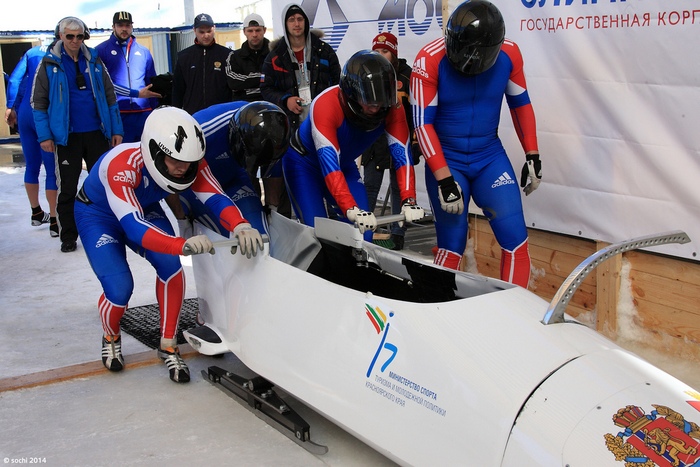 Экипаж Александра Зубкова принёс России 13-ю золотую медаль. Фото:  Winter Games/ flickr.com