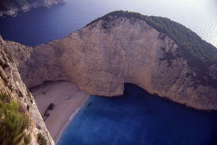 Бухта Навагио, Закинф. Закинф — остров в Ионическом море. Фото: Konstantinos Dafalias/commons.wikimedia.org