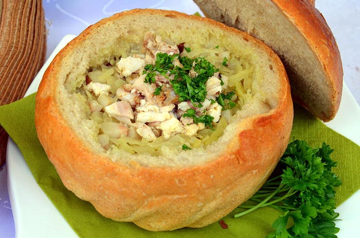 Картофель с мясом в хлебе. Фото: Silar/commons.wikimedia.org