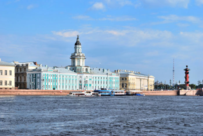 Государственный Эрмитаж, Санкт-Петербург. Фото: Photos.com