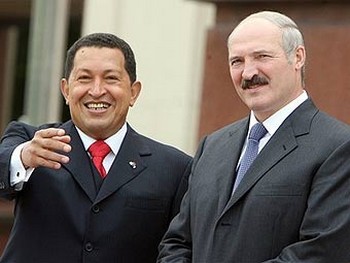 Уго Чавес и Александр Лукашенко. Фото с gtmarket.ru