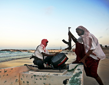 Сомалийские пираты. Фото: MOHAMED DAHIR/AFP/Getty Images