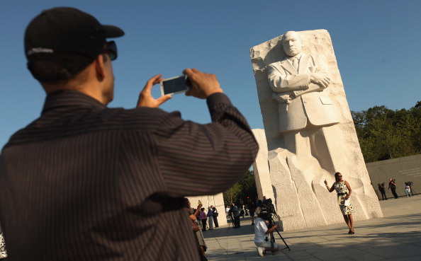 Фоторепортаж об открытии скульптуры Мартина Лютера Кинга. Фото: Chip Somodevilla/Getty Images