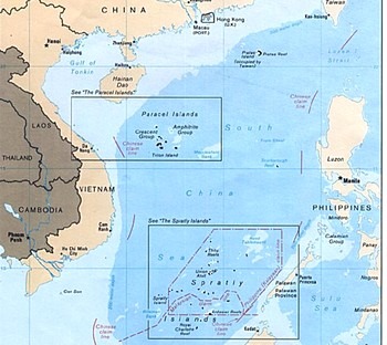 Острова Спратли (нижний прямоугольник) находятся намного ближе к Филиппинам, чем к КНР. Фото с karty.narod.ru
