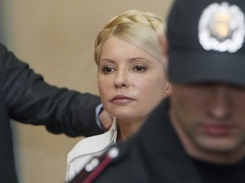 Ходатайство защиты Тимошенко об изменении ей меры пресечения суд отклонил. Фото: Lenta.ru