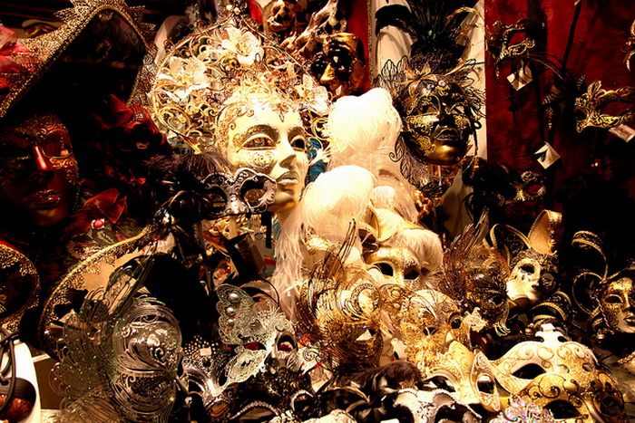 Маскарад и бесплатный транспорт ожидают туристов в Женеве. Фото: gajman/flickr.com