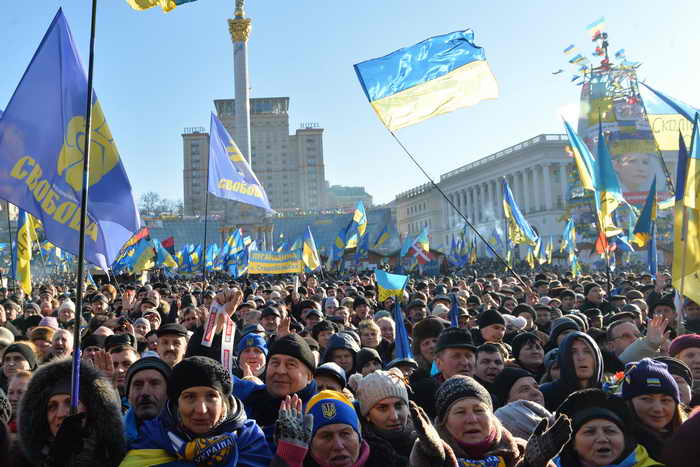 Майдан продолжает требовать отставки Виктора Януковича. Фото: SERGEI SUPINSKY/AFP/Getty Images