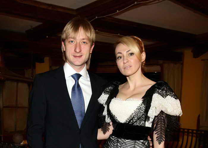 Чемпион мира по фигурному катанию Евгений Плющенко и его супруга — телеведущая и продюсер Яна Рудковская. Фото: Vittorio Zunino Celotto/Getty Images