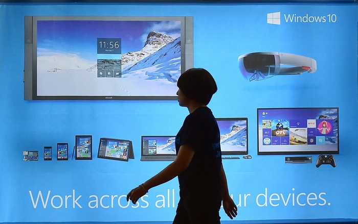 Корпорация Microsoft разрешила автоматическую установку Windows 10 без согласия пользователей. Обновление до Windows 10 может произойти без их участия.
