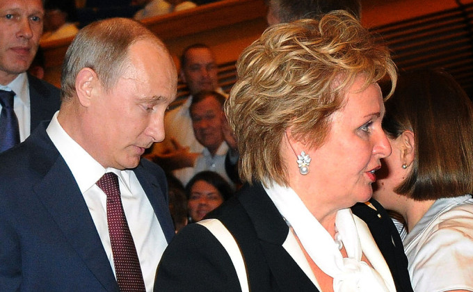 Russia's President Vladimir Putin and his wife Lyudmila (R) walk before watching the "Esmeralda" ballet at the State Kremlin Palace in Moscow, on June 6, 2013. Vladimir Putin and his wife announced today on state TV they are divorcing. AFP PHOTO/ RIA-NOVOSTI POOL / MIKHAIL KLIMENTYEV (Photo credit should read MIKHAIL KLIMENTYEV/AFP/Getty Images)