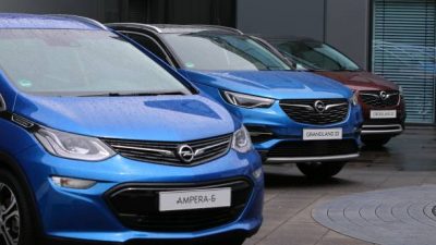 Opel . Фото:  YANN SCHREIBER/AFP via Getty Images)